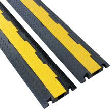 High Quality Reflective Traffic Safety Black Plastic Parking Road Speed Bump, Yellow and Back Cable Speed Hump/